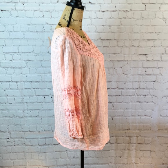 NWT Krazy Kat peasant top w lace inserts on sleeve - Picture 2 of 6